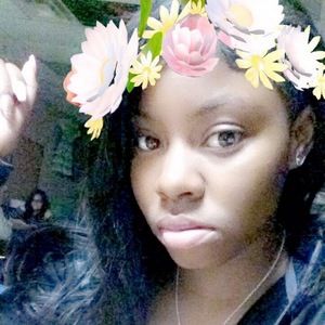 Meet your Posher, Kierra